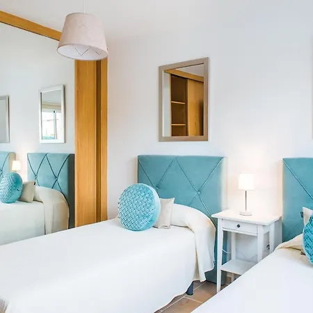 Family Delfines 2bedroom In Heart Of Corralejo- Only 5 Min To Sea, With Pool & Wifi By Holidays Apartment Corralejo