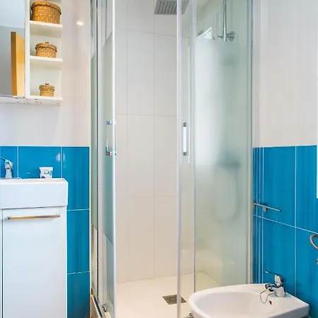 Apartment Family Delfines 2bedroom In Heart Of Corralejo- Only 5 Min To Sea, With Pool & Wifi By Holidays