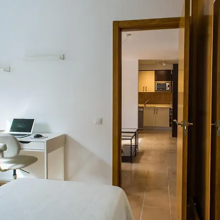 Family Delfines 2bedroom In Heart Of Corralejo- Only 5 Min To Sea, With Pool & Wifi By Holidays Apartment *
