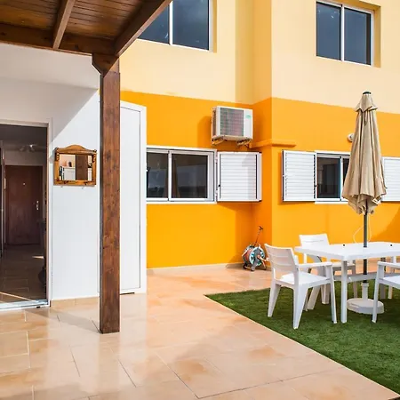 Family Delfines 2bedroom In Heart Of Corralejo- Only 5 Min To Sea, With Pool & Wifi By Holidays Apartment