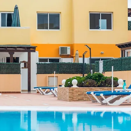 Family Delfines 2bedroom In Heart Of Corralejo- Only 5 Min To Sea, With Pool & Wifi By Holidays Apartment
