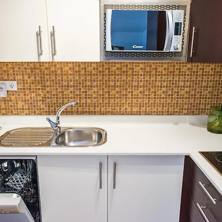 Apartment Family Delfines 2bedroom In Heart Of Corralejo- Only 5 Min To Sea, With Pool & Wifi By Holidays Corralejo