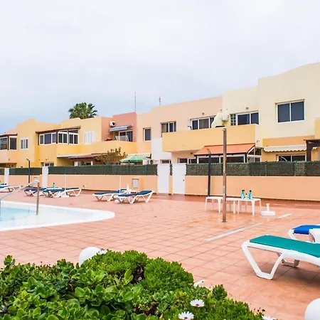 Family Delfines 2bedroom In Heart Of Corralejo- Only 5 Min To Sea, With Pool & Wifi By Holidays * Corralejo